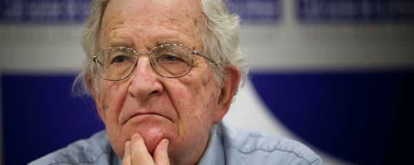 Ноам Чомски Ноам Чомски - Sputnik Србија