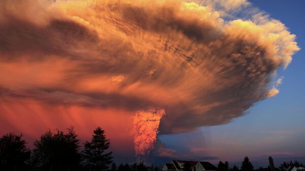 Erupcija Vulkana Kalbuko u Čileu - Sputnik Srbija