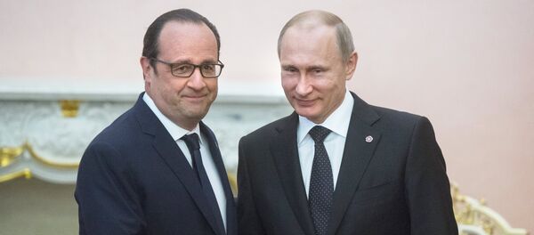 Ruski i francuski predsednik Vladimir Putin i Frnsoa Oland u Jerevenu Ruski i francuski predsednik Vladimir Putin i Frnsoa Oland u Jerevenu - Sputnik Srbija