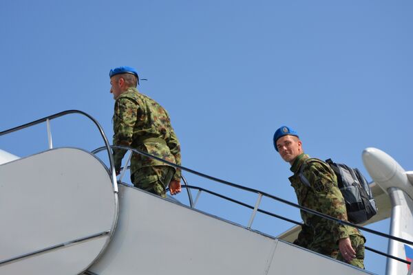 На Паради победника у руској престоници, српски војници учествоваће са 15.000 руских и 1.300 страних јединица На Паради победника у руској престоници, српски војници учествоваће са 15.000 руских и 1.300 страних јединица - Sputnik Србија