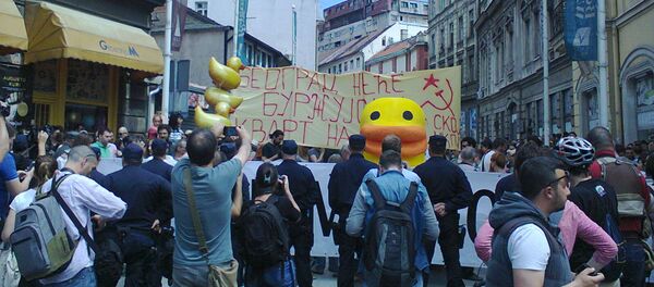 Protest protivnika projekta Beograd na vodi ispred zgrade Geozavoda u Beogradu - Sputnik Srbija