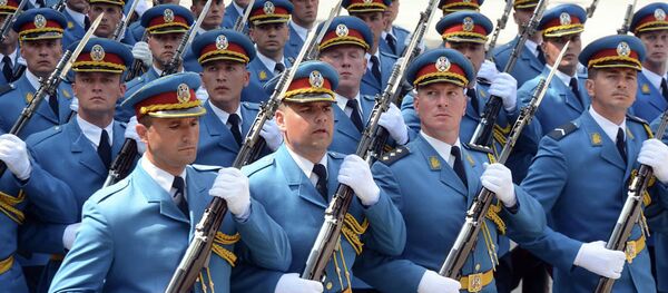Припадници српске војске одушевили су током проба руске домаћине - Sputnik Србија