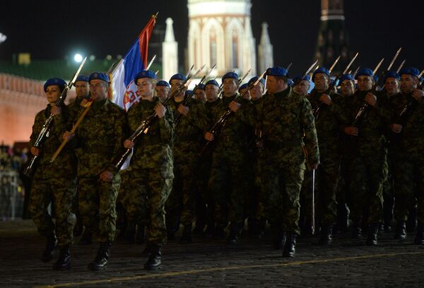 Srpski vojnici na probi pobedničkog marša Srpski vojnici na probi pobedničkog marša - Sputnik Srbija