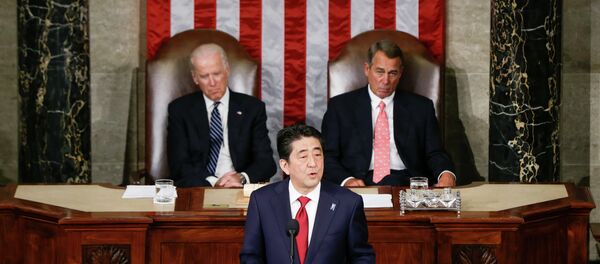 Јапански премијер Шинзо Абе у посети САД Јапански премијер Шинзо Абе у посети САД - Sputnik Србија