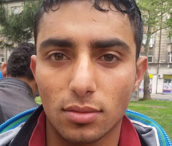 Хафез Албатос, уморан и неповерљив, ипак открива део голготе кроз коју пролази Хафез Албатос, уморан и неповерљив, ипак открива део голготе кроз коју пролази - Sputnik Србија