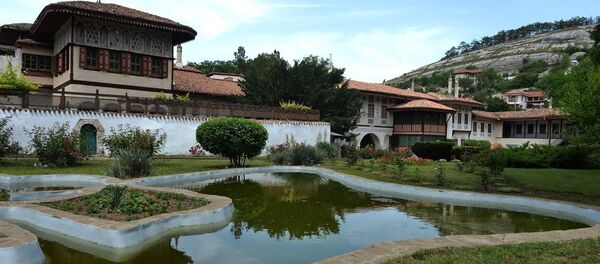 Русија за Крим за годину дана учинила више него Украјина - Sputnik Србија