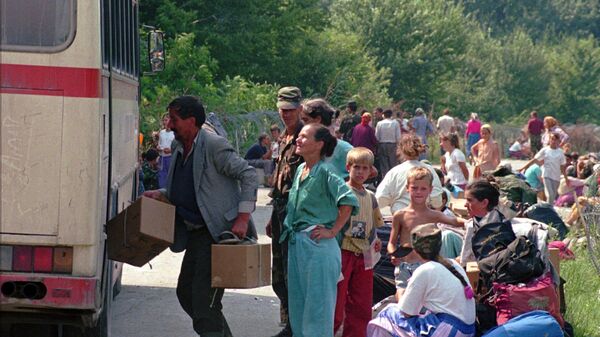 Izbeglice napuštaju Hrvatsku 1995. godine - Sputnik Srbija