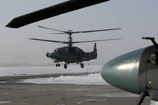 Ka-52 учествује у војним вежбама у Приморју - Sputnik Србија