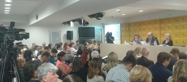 Iako je Savet za borbu protiv korucije uputio Vladi Srbije 24 preporuke za poboljšanje okolnosti koje u praksi dovode do kontrole i korupcije u medijima, predstavnici Ministarstva kulture i  informisanja nisu prisustvovali  tribini o implementaciji preporuka - Sputnik Srbija