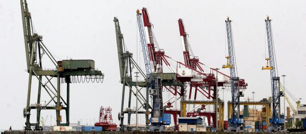 Naftna platforma u iranskoj luci u Persijskom zalivu, 900 kilometara južno od Teherana. - Sputnik Srbija