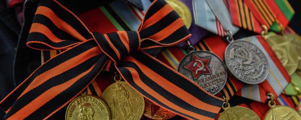 Георгијевска лента — симбол победе и отпора - Sputnik Србија