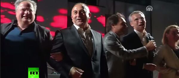 Raspevani Nato - Sputnik Srbija