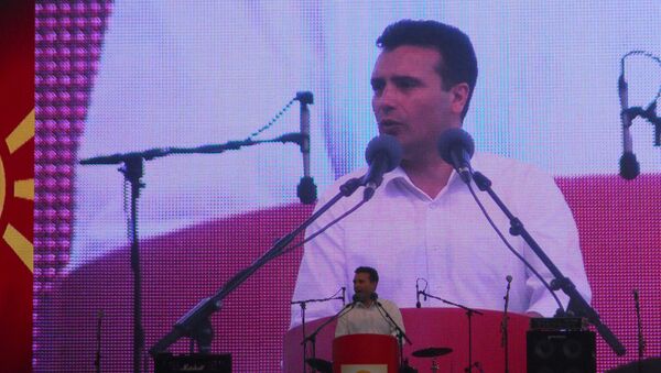 Miting opozicije u Skoplju-za govornicom lider opozicije Zoran Zaev - Sputnik Srbija