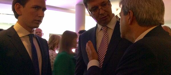 Predsednik Vlade Republike Srbije Aleksandar Vučić  u Briselu i sa ministri  spoljnih poslova Austrije i Italije, Sebastijan Kurc i Paolo Ðentiloni - Sputnik Srbija