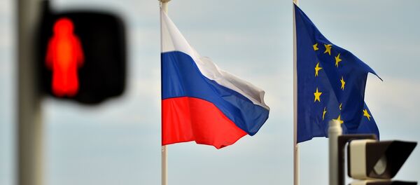 Zastave Rusije i EU u Nici Zastave Rusije i EU u Nici - Sputnik Srbija