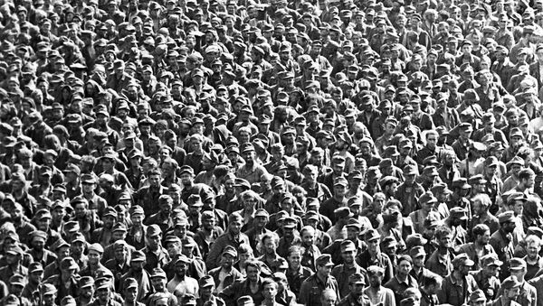 У јулу 1944. године Стаљин је органозовао Параду побеђених. Црвеним тргом прошле су десетине хиљада немачких заробљеника - Sputnik Србија