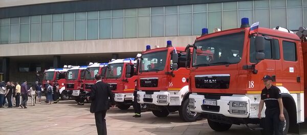 Primopredaja vatrogasne opreme, poklona Ruske Federacije Srbiji, 21. 5. 2015. - Sputnik Srbija