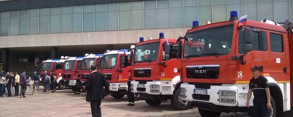 Примопредајa ватрогасне опреме, поклона Руске Федерације Србији, 21. 5. 2015. - Sputnik Србија