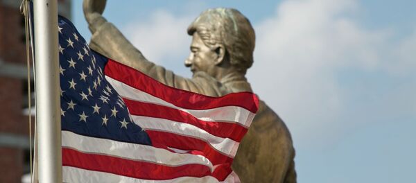 Статуа Била Клинтона у Приштини - Sputnik Србија