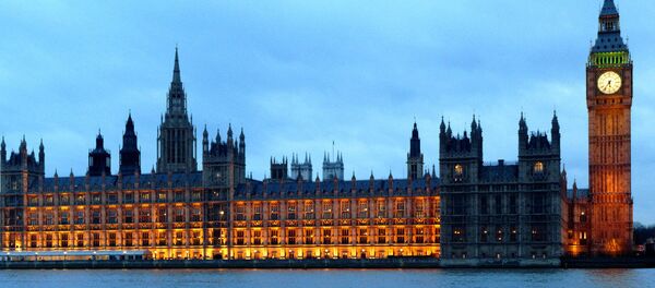 Вестминстерска палата у Лондону, поред Темзе, седиште је Парламента Уједињеног Краљевства Велике Британије - Sputnik Србија