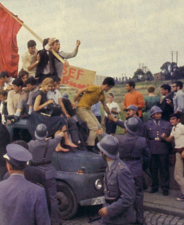 Студенстки протести у Београду 3. јуна 1968 Студенстки протести у Београду 3. јуна 1968 - Sputnik Србија