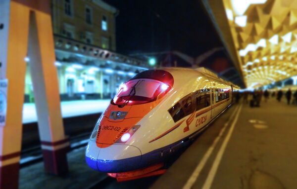 Руска железница - приступачне цене и честе линије - Sputnik Србија