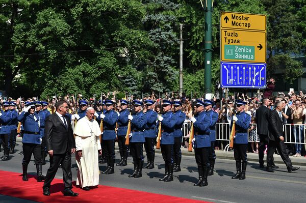 Папа Фрања у Сарајеву Папа Фрања у Сарајеву - Sputnik Србија
