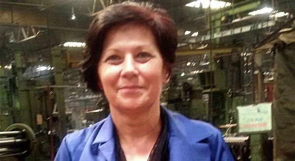 Анка Милијановић, после више од тридесет година рада, спремна је да учи, само да би фирма опстала Анка Милијановић, после више од тридесет година рада, спремна је да учи, само да би фирма опстала - Sputnik Србија
