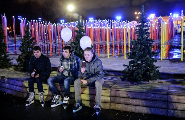 Otvaranje klizališta u Park Gorkog u Moskvi Otvaranje klizališta u Park Gorkog u Moskvi - Sputnik Srbija