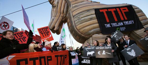 Споразум о слободној трговини између ЕУ и САД - Sputnik Србија