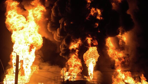 Požar u skladištu nafte u okolini Kijeva - Sputnik Srbija