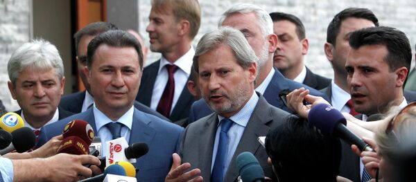 Johanes Han sa makedonskim liderima Johanes Han sa makedonskim liderima - Sputnik Srbija