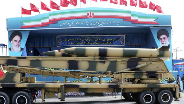 Iranski projektili na vojnoj paradi - Sputnik Srbija