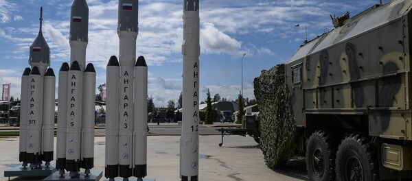 Међународни војно-технички Форум Армиja-2015- носачи ракета АНГАРА - Sputnik Србија