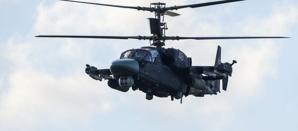 Vertolet Ka-52 vo vremя demonstracionnoй programmы Meždunarodnogo voenno-tehničeskogo foruma Armiя-2015 Vertolet Ka-52 vo vremя demonstracionnoй programmы Meždunarodnogo voenno-tehničeskogo foruma Armiя-2015 - Sputnik Srbija
