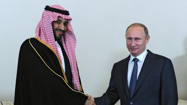 Председник Русије Владимир Путин и министар одбране Саудијске Арабије принц Мухамед бин Салман - Sputnik Србија