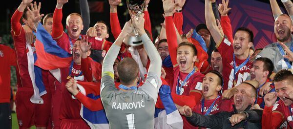 Srpski fudbaleri na krovu sveta - Sputnik Srbija