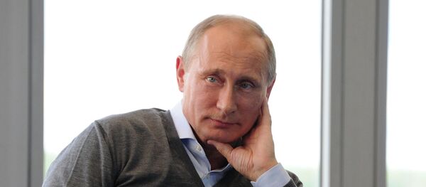 Vladimir Putin attends Seliger 2014 National Youth Forum Vladimir Putin attends Seliger 2014 National Youth Forum - Sputnik Srbija