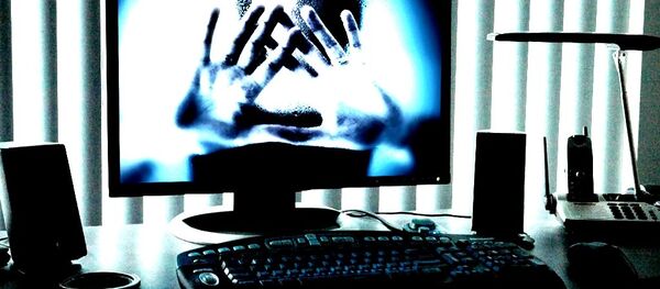 Шпијунирање преко компјутера Шпијунирање преко компјутера - Sputnik Србија