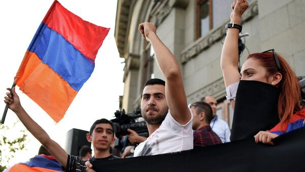 Протести у Јерменији - Sputnik Србија