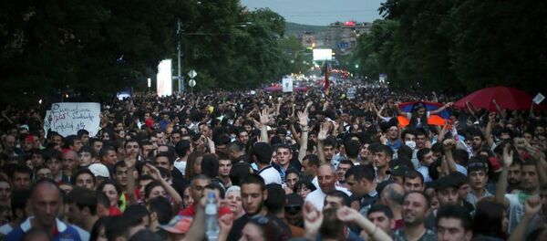 Протести у Јерменији Протести у Јерменији - Sputnik Србија