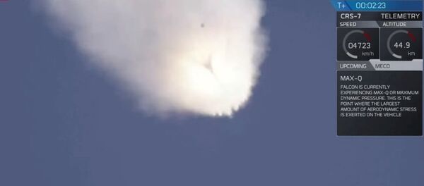 Ракета „Фалкон“ експлодирала након лансирања Ракета „Фалкон“ експлодирала након лансирања - Sputnik Србија