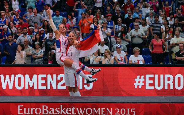 Tamara Radočaj i Milica Dabović slave titulu prvaka Evrope - Sputnik Srbija