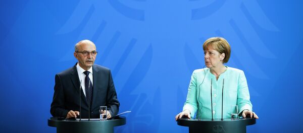 Иса Мустафа и Ангела Меркел - Sputnik Србија