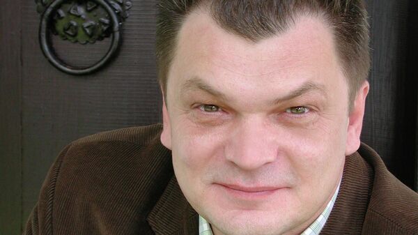 Goran Petrović je odavno popularan među Rusima, a na ruskom jeziku nedavno je objavljen njegov roman „Ispod tavanice koja se ljuspa“. - Sputnik Srbija
