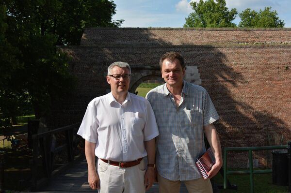 Ruski pisac Aleksandar Novopašin i Goran Petrović - Sputnik Srbija