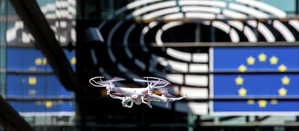 Špijuniranje (ilustracija) Špijuniranje (ilustracija) - Sputnik Srbija