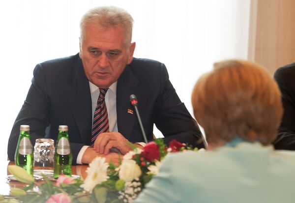 Председник Србије Томислав Николић са немачком канцеларком Ангелом Меркел током сусрета у Београду Председник Србије Томислав Николић са немачком канцеларком Ангелом Меркел током сусрета у Београду - Sputnik Србија