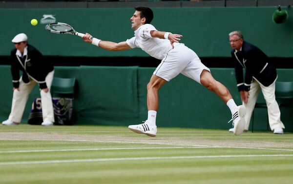 Novak Đoković u finalu Vimbldona protiv Rodžera Federera - Sputnik Srbija