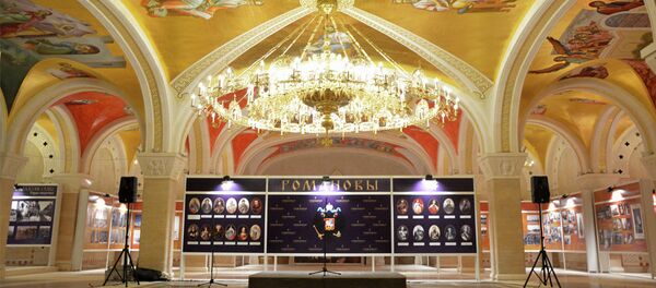 Unutršnjost Hrama Svetog Save i pripreme za izložbu fotografija o Romanovima - Sputnik Srbija